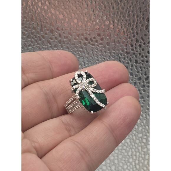 DSMK 925 Sterling Silver CZ EMERALD Ring Size 7